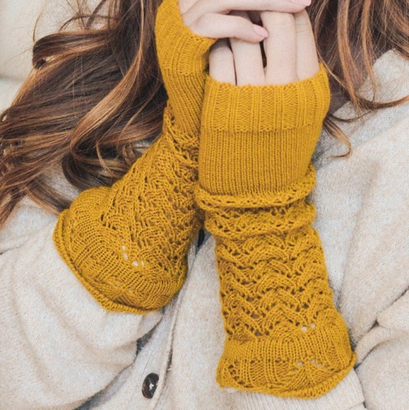 Mustard Thumb Cut Out Gloves - Picture 3 of 3